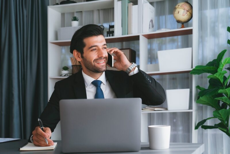 Man calling about online business investment opportunities